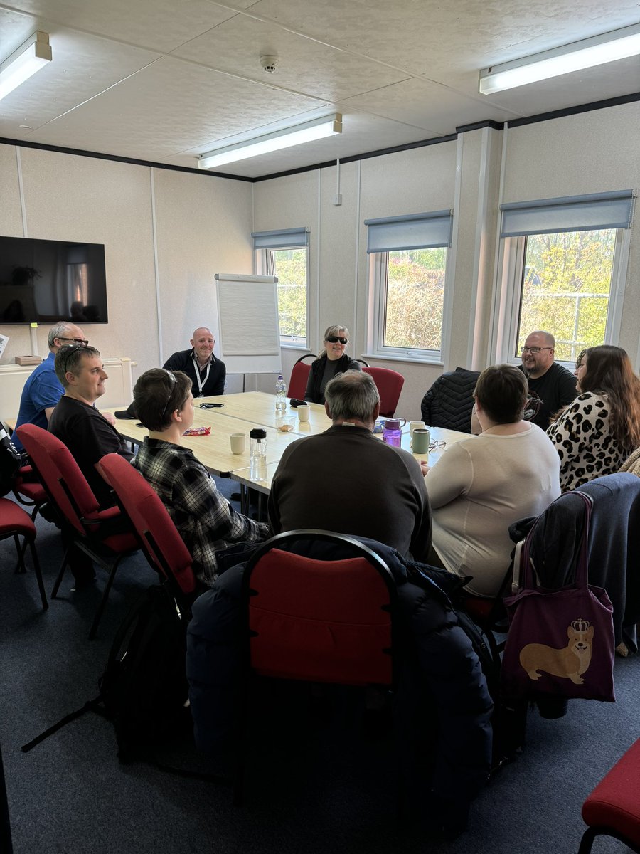 Open_Sight's tweet image. Great group meet up for our #VisuallyImpaired #Basingstoke Active Group on Thursday with our CEO @ChrisDixon_CEO popping in to meet our members 🦮 👨🏻‍🦯👩🏼‍🦯‍➡️ #OpenSight #Hampshire #PartiallySighted #Blind