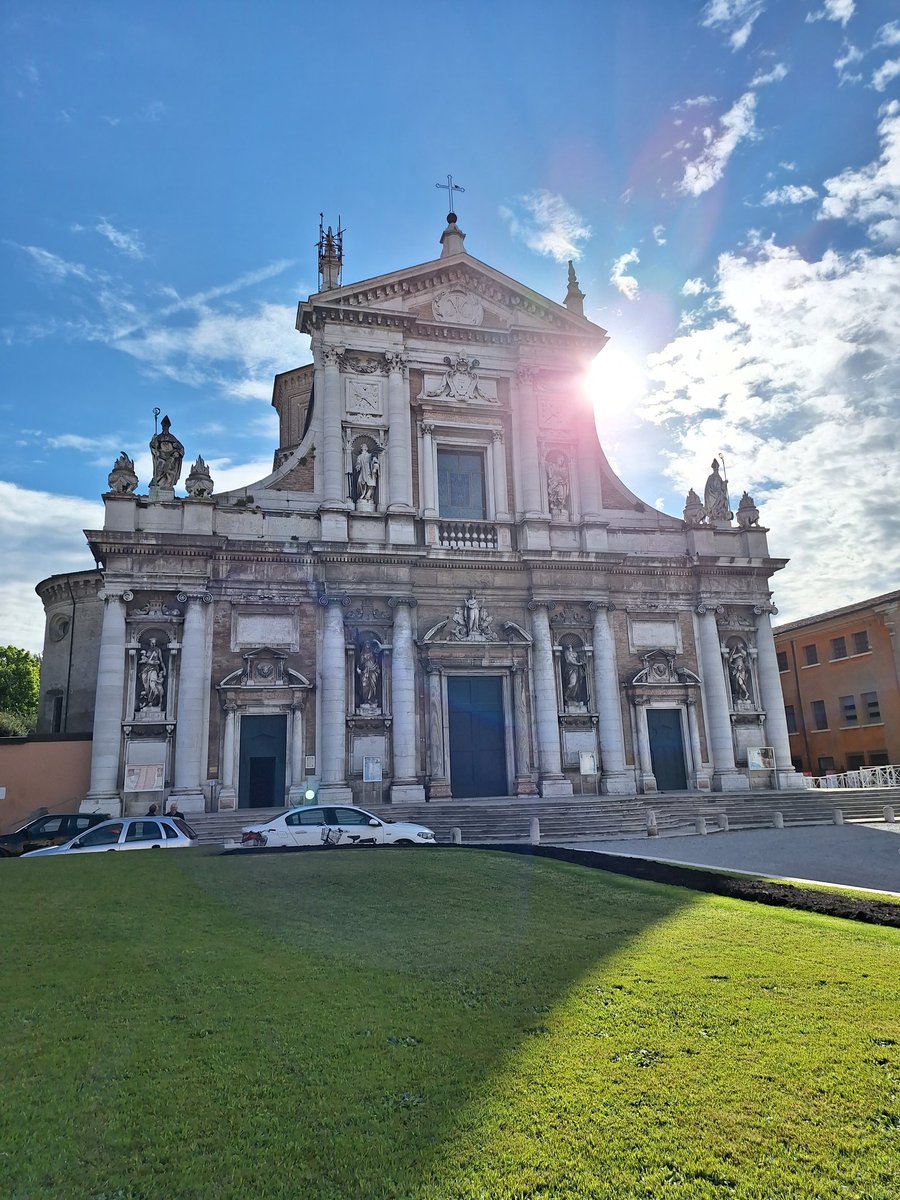 'Panie, do kogóż pójdziemy? Ty masz słowa życia wiecznego!'( J 6, 68) Rawenna jest piękna! 🇮🇹⛪️