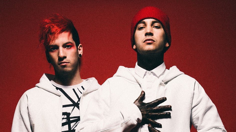 “Blurryface” offically Surpassed 7 BILLION streams on Spotify. Its their most streamed album on the platform and 3rd most streamed 2015 album EVER.