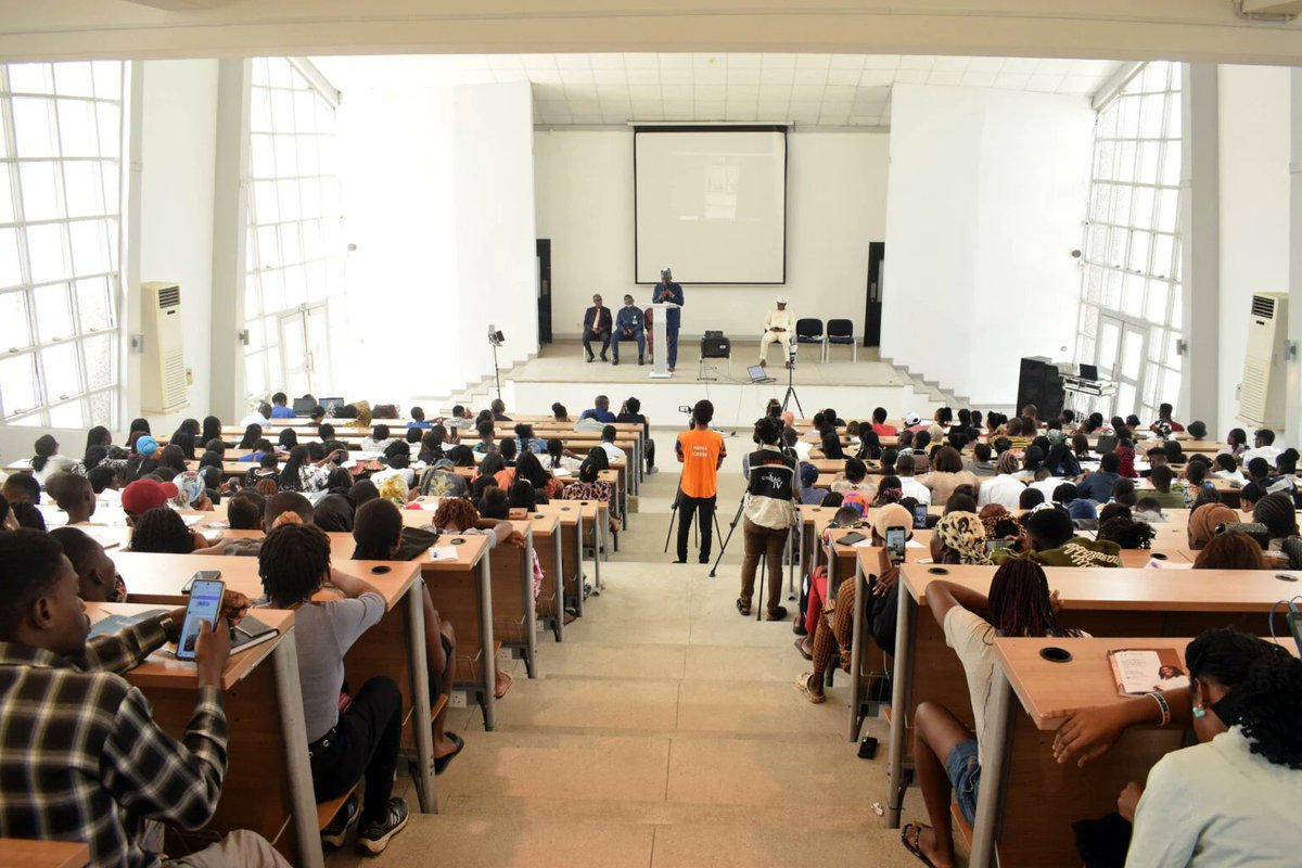 Activism, journalism may have similar goals but the rules are different, says Simon Kolawole | TheCable thecable.ng/activism-journ…