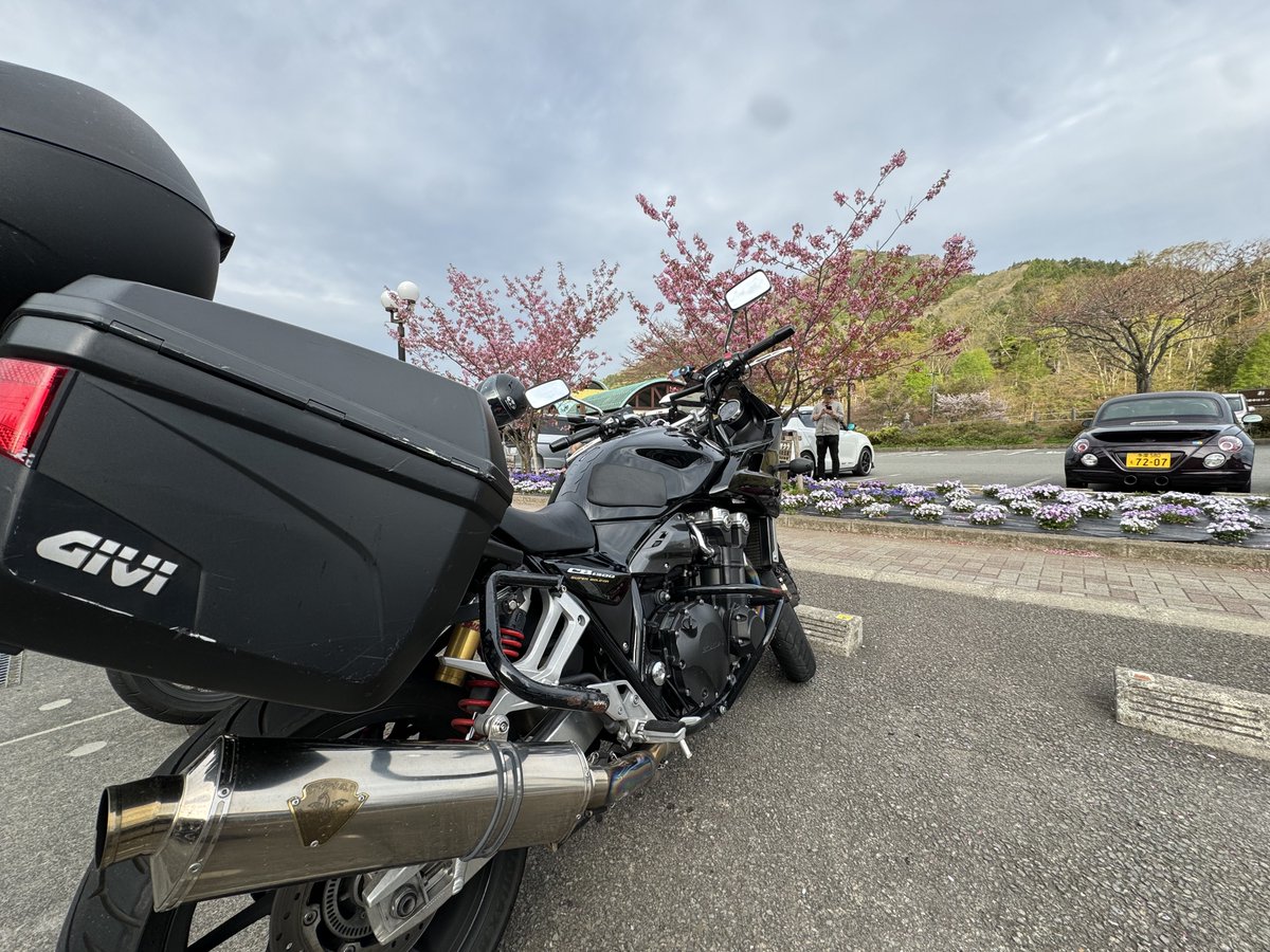 CB400_1300SB's tweet photo. 久々の道の駅 どうし https://t.co/z6WiLmAAmV