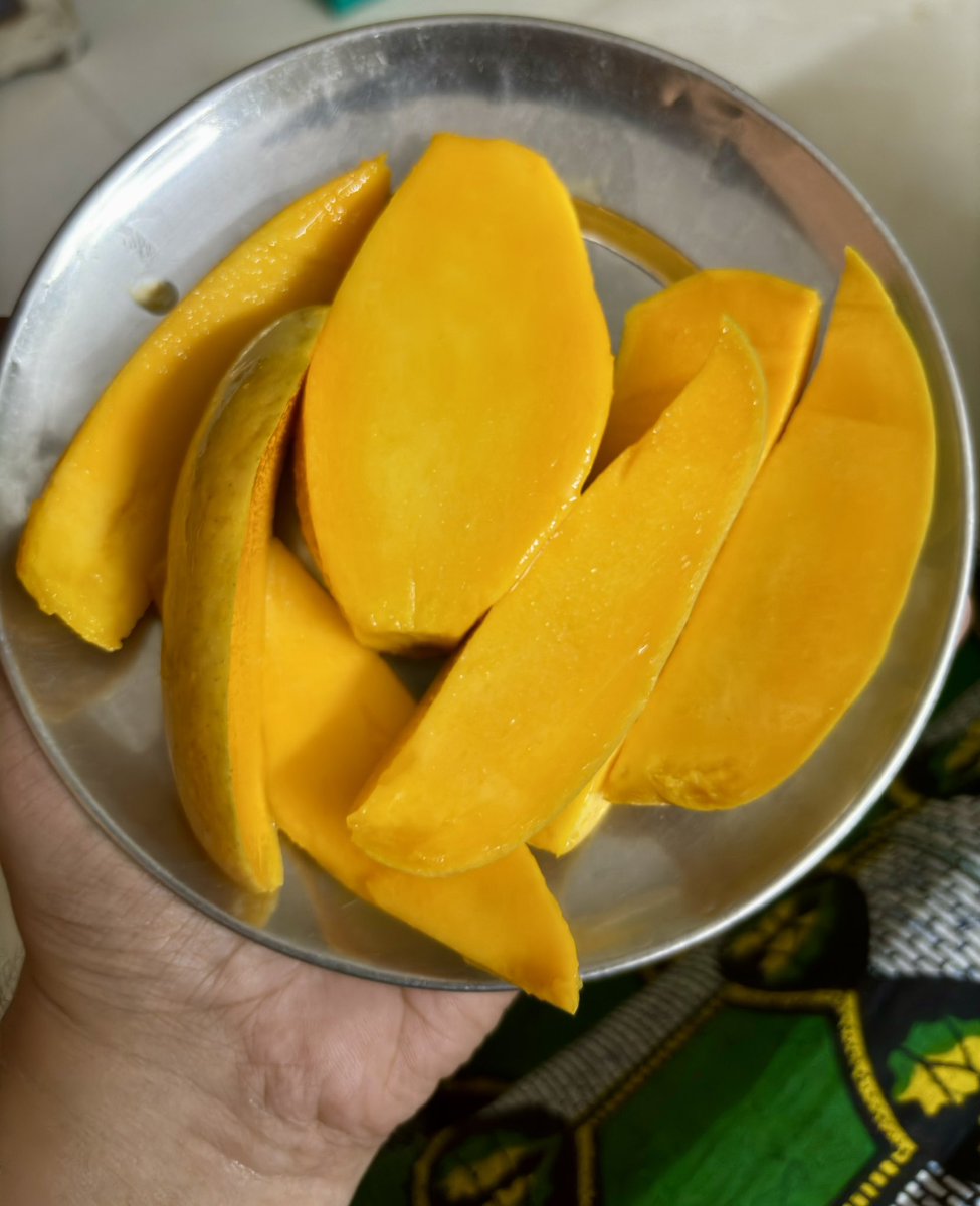 readingdiet's tweet image. तो चलिए शुरू करते हैं।❤️🥹🥭 #Kesar