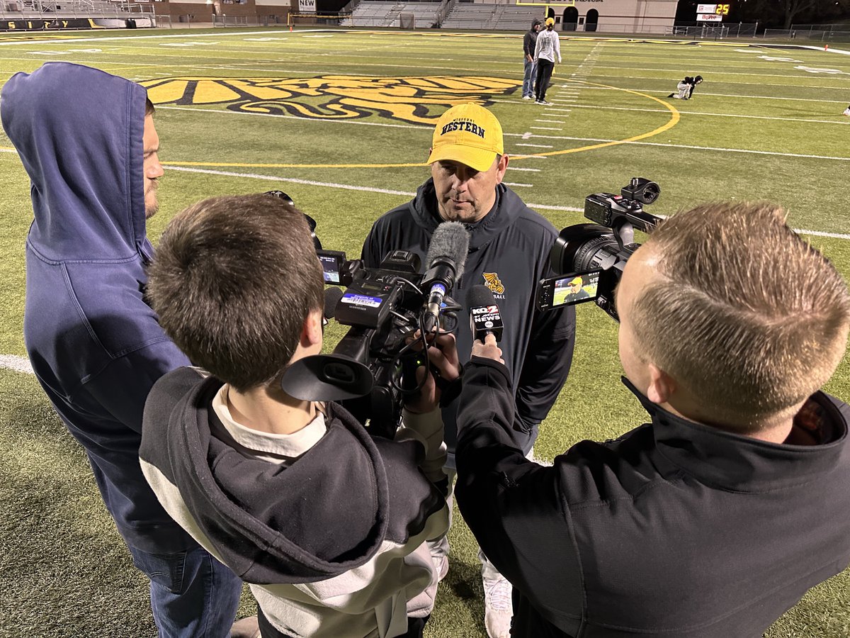 Great time seeing more than 100 #foreverGriffs at @MWSU_Football’s 2024 Spring Game. Defense held on for 31-30 victory.