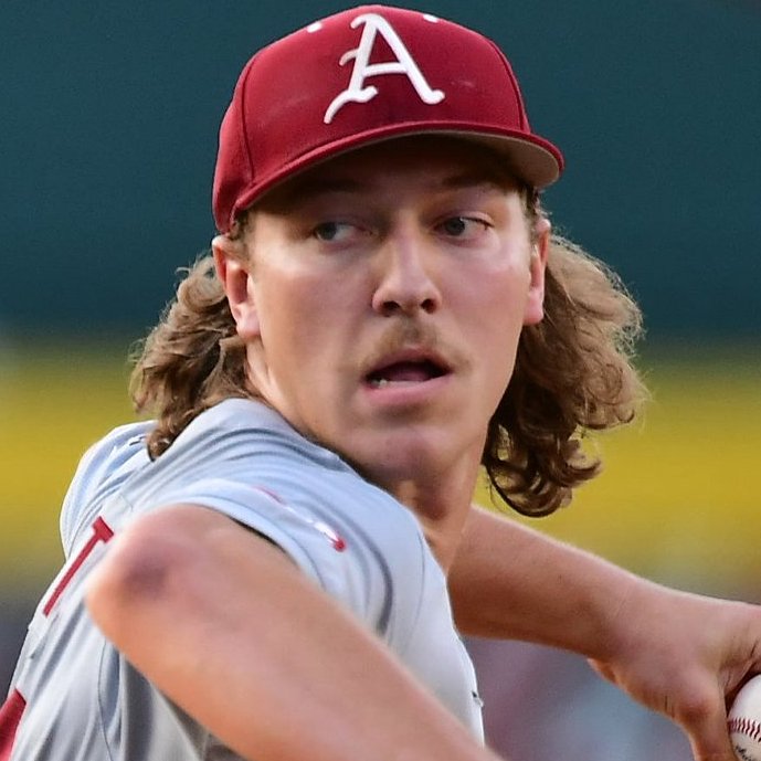 The Razorbacks pulled out a 2-1 win over the No. 20 South Carolina Gamecocks to take the series opener on Friday night in Founders Park while protecting their first-place lead in the SEC Western Division. #WPS #Arkansas #Razorbacks (FREE): 247sports.com/college/arkans…