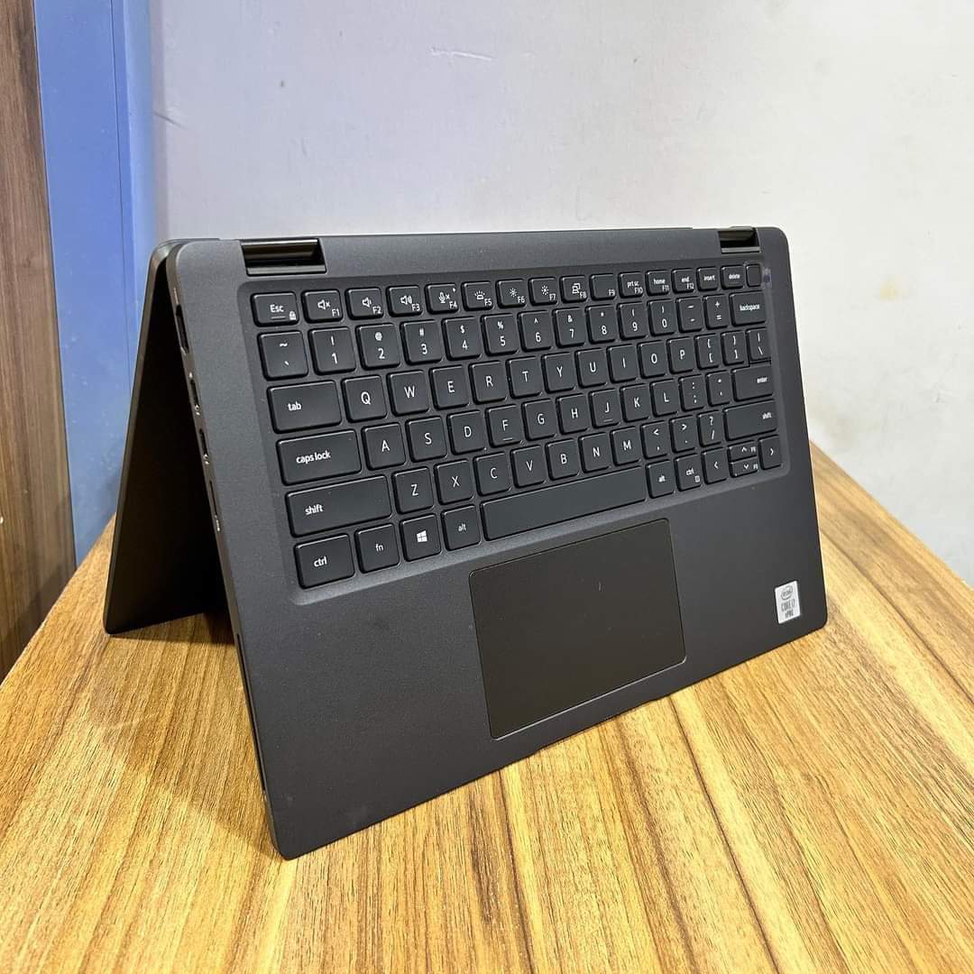 V5ITSOLUTIONS's tweet photo. *10th Generation Laptop Available at Best And Low Price*

👉🏻👉🏻 *Laptop For Business Professionals*

Dell Latitude 7410(A++)
Core i7 processor 
10th Generation 
16gb ddr4l ram 
256gb nvme SSD
14" FHD display 

*Door 🚪 Warranty*
*Pan India Delivery*
*Cod available in Delhi/ncr* https://t.co/JhjkomWNS7