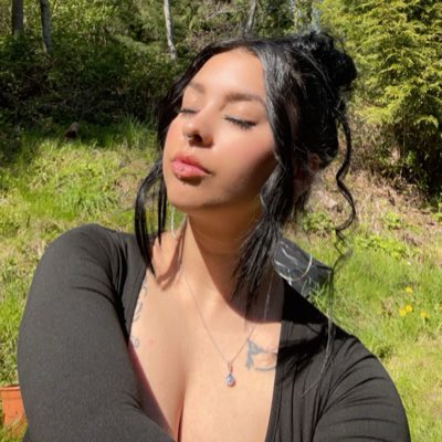 rissa_boolove's tweet photo. #NewProfilePic https://t.co/n7llmyE4Jx