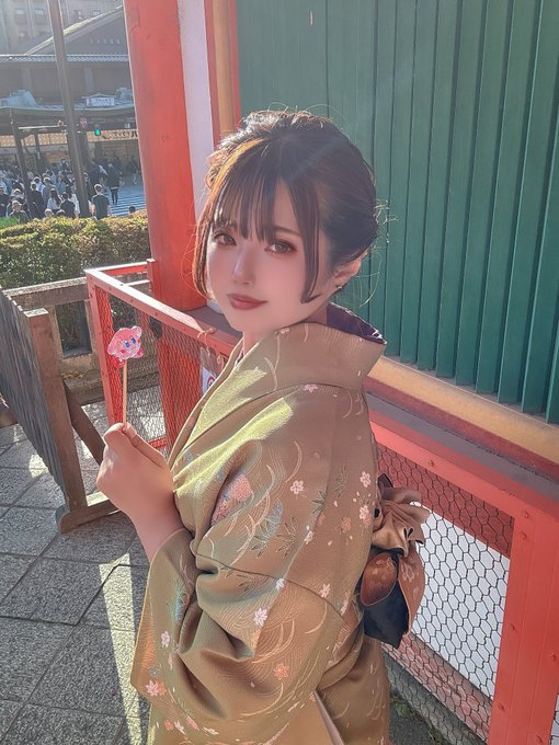 Watch 𓆟uri 𓆟's leaked NSFW photo on TwXstars