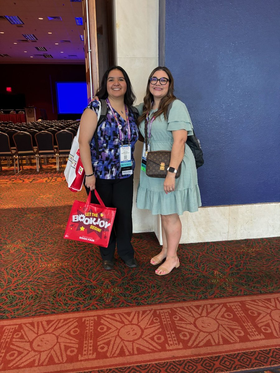 I had a great time presenting at #TXLA24. It was a full house! Thank you to everyone who came to our session and a very special thank you @Olga_Reads for being my presenter buddy. Let's do it again sometime. #SISDLibraries #SISD_Reads