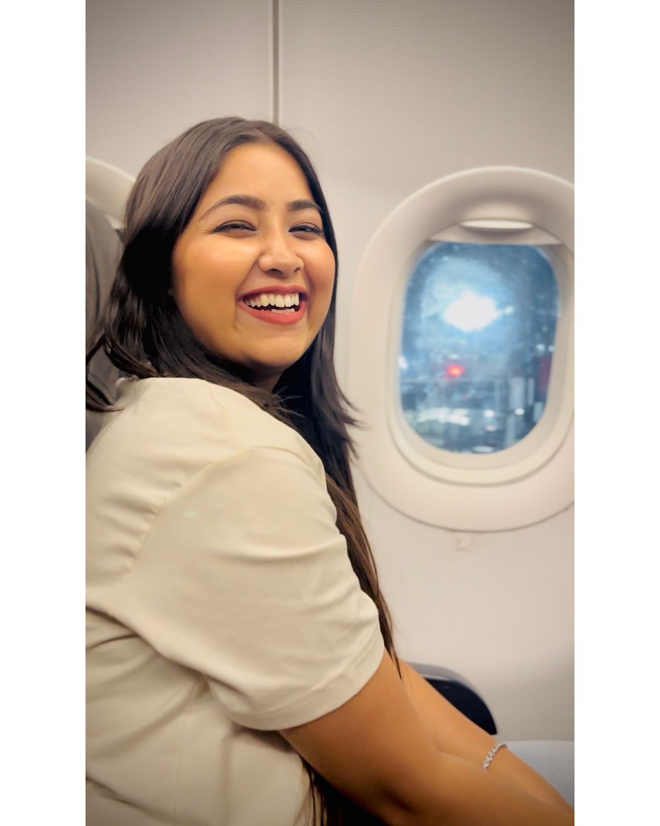MahiGinni's tweet photo. My Soul is in the SKY 🌌✈️ https://t.co/OWSUgGfoex