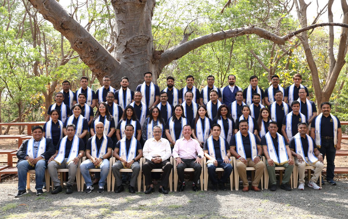 Congratulations to the participants of the 4th batch of the Executive Certificate Programme in Strategy and Leadership for Senior Professionals for completing the course! The valedictory function was held on April 19, 2024, at #IIMIndore. 

#IIMI #ExecutiveEducation