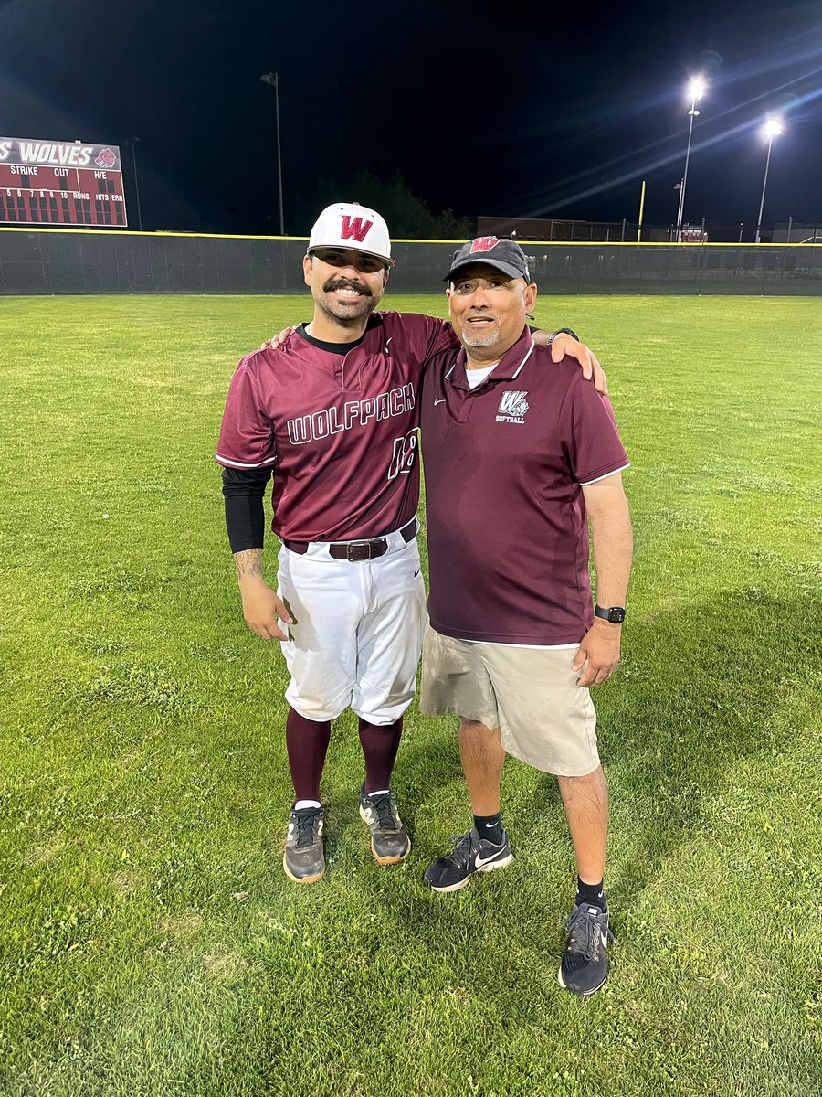 Absolutely LOVE THIS 🐺❤️ Our @WeissSoftball & @Weiss_Baseball programs are headed into the post season‼️🔥🔥🔥Congrats to our Coaches, Seniors, Players & Families‼️ @WeissHighSchool @PfISDAthletics @Weiss_ABC @pfisd @var_austin @varsity_news @FlxAtx @VypeATX 😤@ThomasJonesAAS