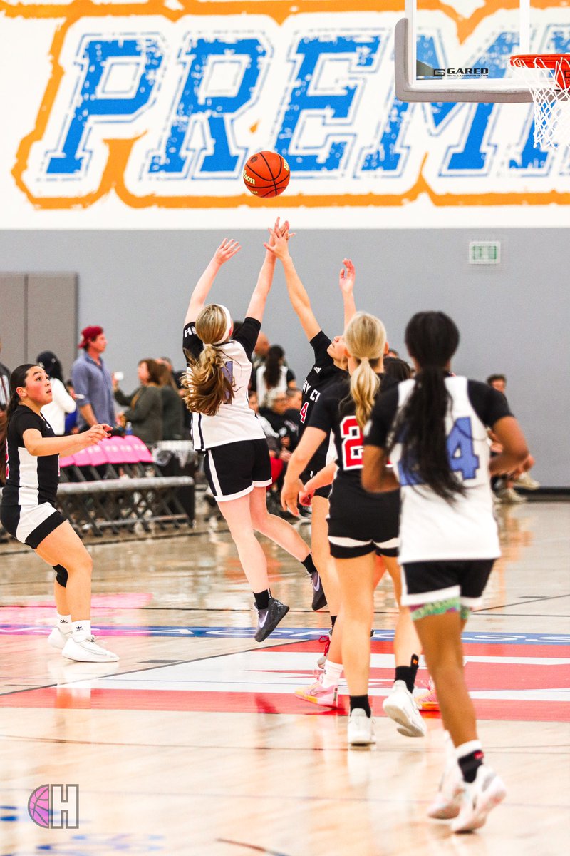 Hypeherhoops1's tweet image. The talent tonight &amp;gt; 📸👏🌸 #SoCalSpringFling