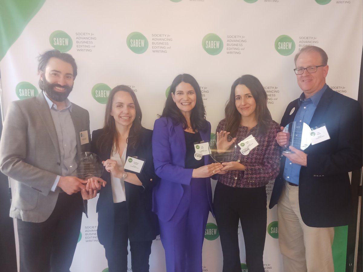 great time at #SABEW24 celebrating award-winning journalism that came together after a lot of hard work, stress and of course teamwork. enjoying the moment with @WSJ colleagues @telisdemos @EmilyGlazer @sabelaojeaguix @JohnKeilman