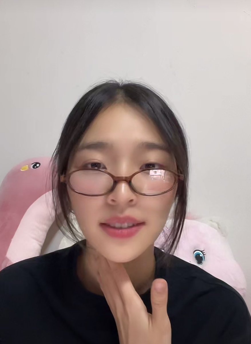 ๐yak tweet media