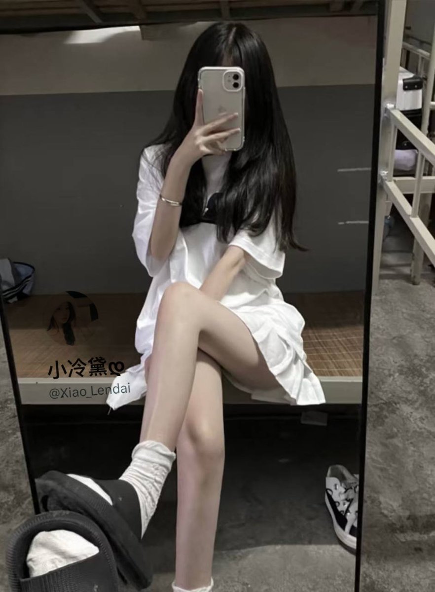 现在在上大二。从高一跟同学做过后就一发不可收拾地喜欢上了喝精液，开始约其他同学。上了大学以后开始在网上要网友寄精液给我喝。感觉这样很容易染上病毁了自己但是总会在害怕中把这些不明不白的精液咽下去，现在这种害怕也慢慢变成兴奋了。怎么办？很想戒掉精瘾但自己总是控制不住。 https://t.co/0WFPKC3fIw