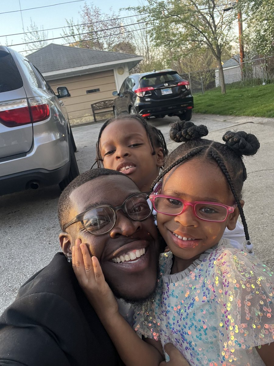 anthonylowe_1's tweet photo. Being a father changed my life. They make me better. #ABL #kids #ABLkids #icandoallthings #wecandoallthings #together #family #sneakerball #jordan2 https://t.co/KGCRXNLbfP