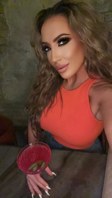 Much earned drink after a solid work day 💪🏽 Thank you to everyone that joined my live show tonight 💋<a href="/tag/teamrr"class="tags"><span>#teamrr</span></a>