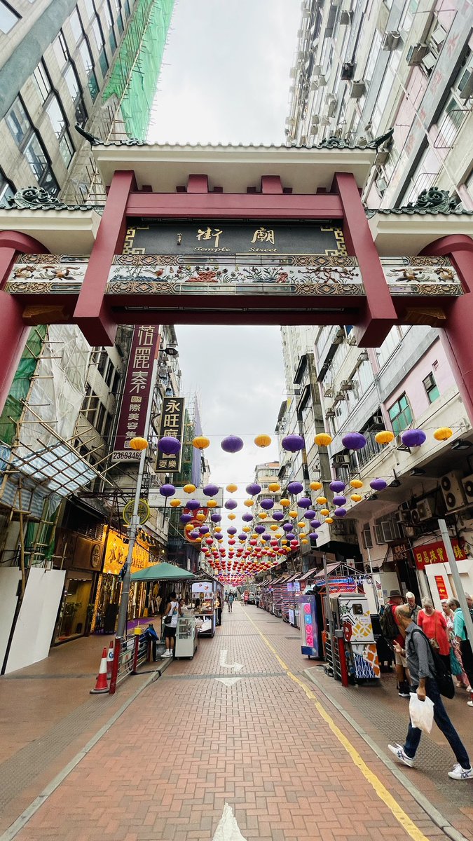 Mmmmd26432602's tweet photo. 每次在海外倍感艰辛的时候，总在思考人类���什么会迁徙。谁不愿意在舒适区呆着，却要去冒险。香港已经不是过去的那个香港了。 https://t.co/Tm6s3BqkwA