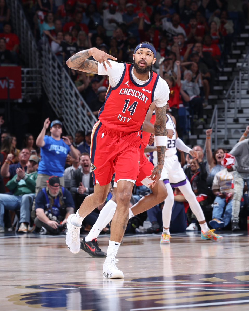 SLAMonline's tweet photo. Brandon Ingram gotta be the most underrated player in the NBA these days. One dribble middle pull is AUTOMATIC https://t.co/YYOfRin4wI