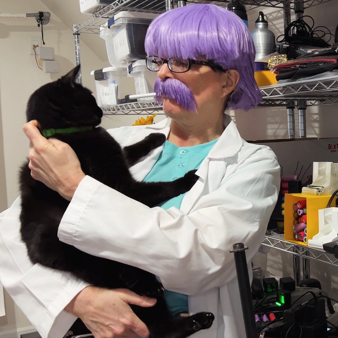 amhcosplays's tweet photo. Dr. Briefs and Tama share a bonding moment in one of the Capsule Corp labs for #felinefriday and #fatherfriday. Who is your favorite anime dad? Let me know in the comments!
#drbriefs #drbrief #drbriefscosplay #drbriefcosplay #bulmasdad #capsulecorp #dragonball #dragonballz #dbz https://t.co/CUNk8qOd5h