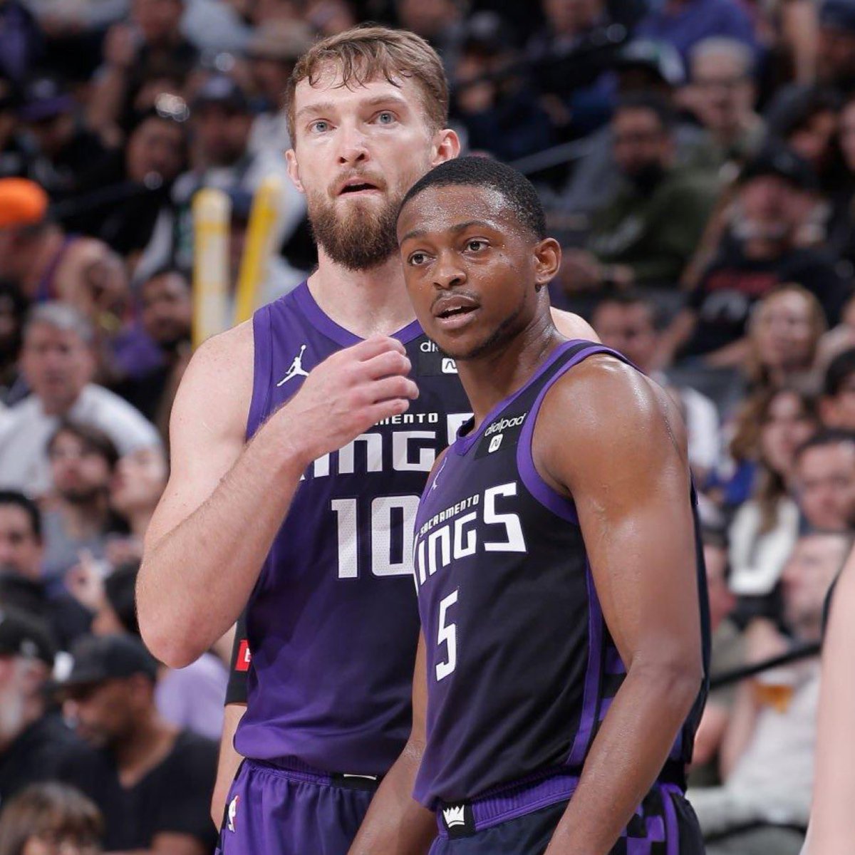 Duro revés para unos Kings que habían sorprendido la temporada pasada y, con el listón más alto que nunca, no lograron ingresar a playoffs. La victoria a GSW poco significará por el resultado final.

Ojo, a no confundirse: solo tuvieron DOS victorias menos que la temporada