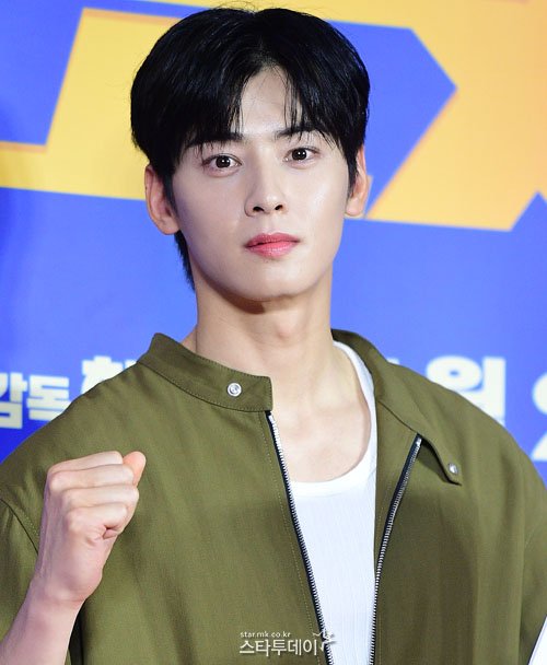 mallang0120's tweet photo. #차은우 #CHAEUNWOO
차은우, 보이그룹 개인 브랜드평판 1위 🥳 (출처 : 네이버 연예) https://t.co/tCxB7YYHoQ
축하해 은우야😆 https://t.co/P99X04NgaV