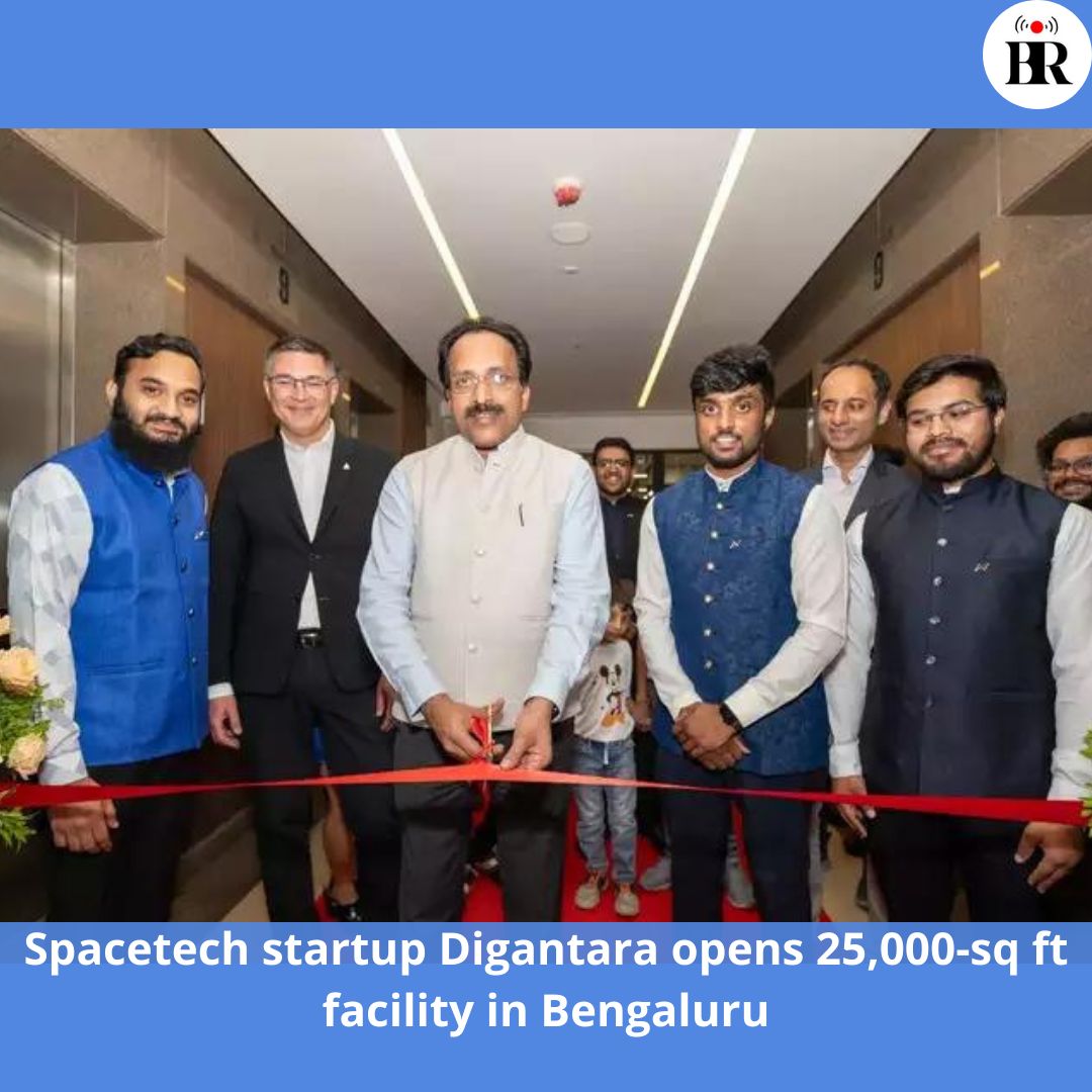 Spacetech startup @Digantarahq opens 25,000-sq ft facility in Bengaluru

Read more :- buff.ly/3vR25HH

#Digantara #SpaceTechnology #SatelliteDeployment #SpaceMission #DefenseCapabilities #FundingRound #VentureCapital #SpaceSecurity #Spacetech #SpaceStartup #BusinessNews