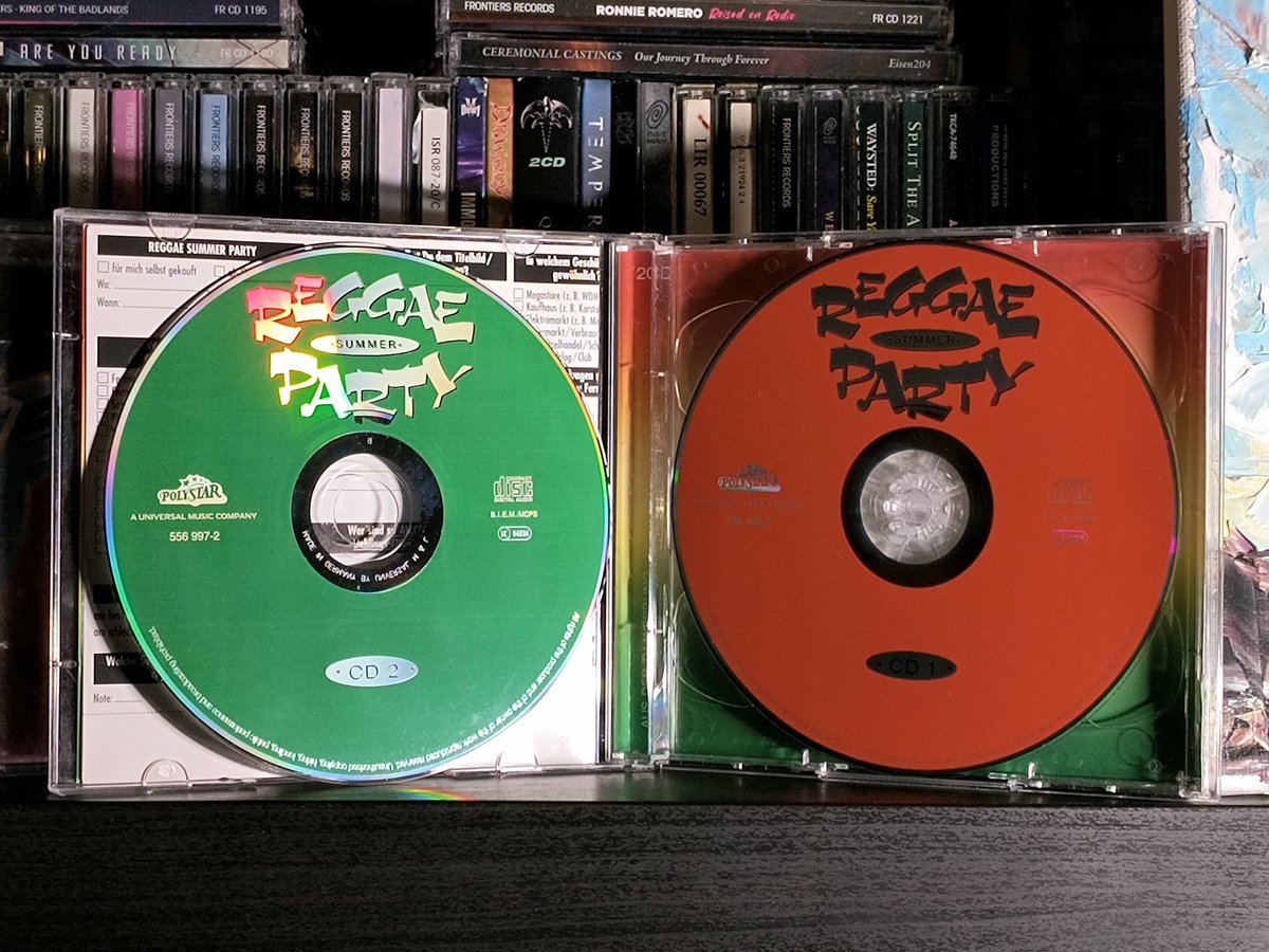 Unwind to the popular summer rhythms: #NowPIaying REGGAE SUMMER PARTY (2001) Splendid German double CD compilation of roots reggae, reggae-pop and dancehall hits! Unfortunately no stream is available. I will try to compile on a Spotify playlist. #OneLove!