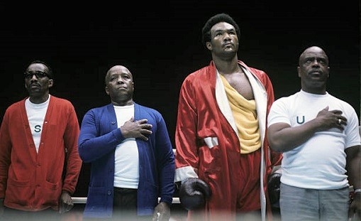 World champ George Foreman and his crew, including all-time great Sandy Saddler (left), show respect for the national anthems before Foreman's title defense vs José 'King' Roman in #Tokyo in 1973. Foreman won by first round knockout. #Heavyweight #History #Boxing #Japan