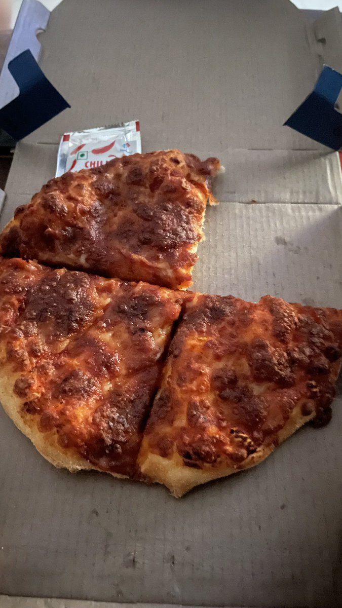 AjayVishwanath's tweet photo. @dominos_india got a burnt margherita pizza and a pepper barbecue on April 14th.  Two tickets were raised, 8578397 and 8565059. No support provided yet.
Highly disappointed with the service. Pls arrange for a refund.
Pls check the image of the margherita against your own menu ! https://t.co/onOwzFLfsx