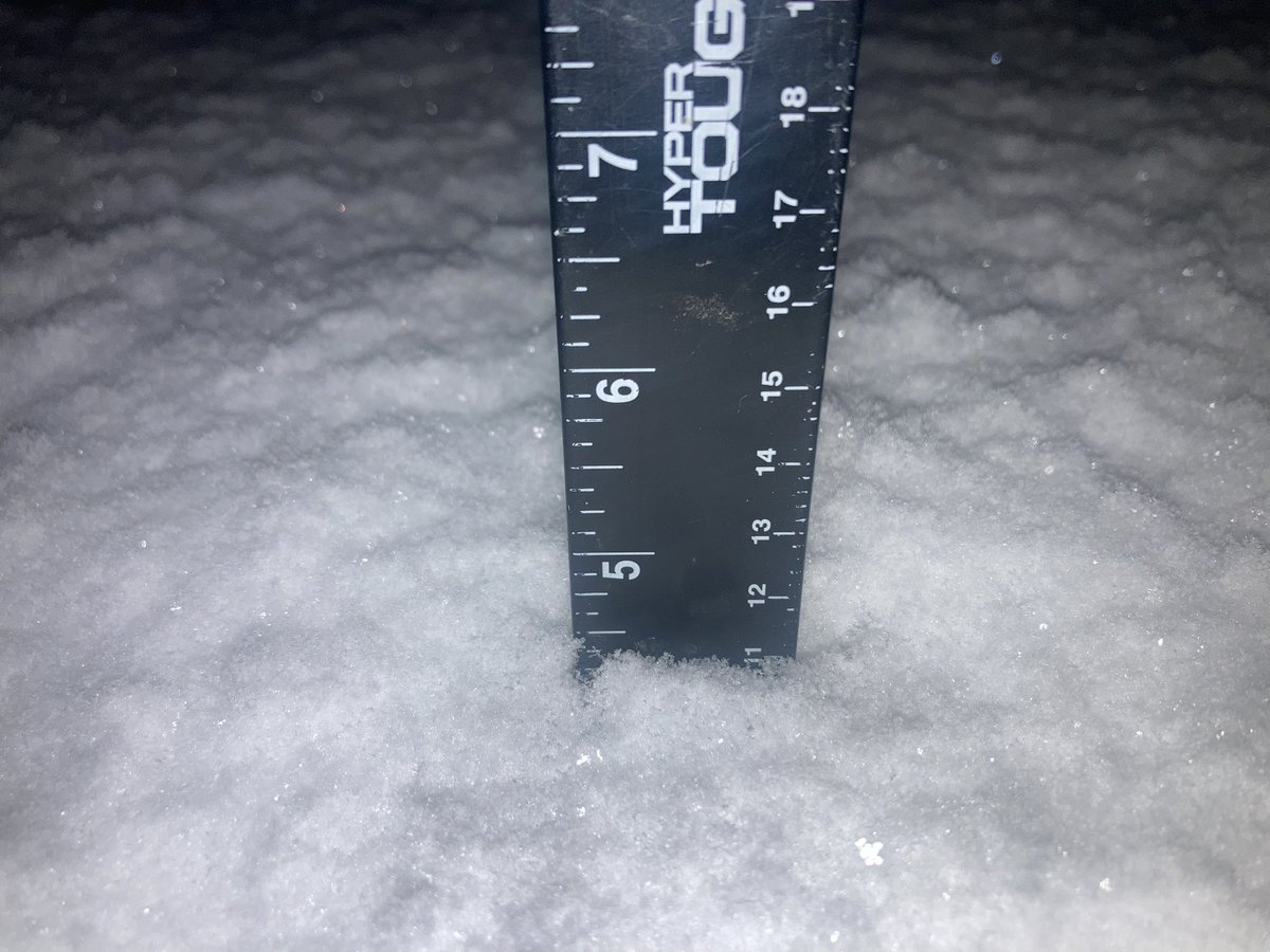 4.5” in north Arvada at 10:30p. 72nd and Wads #9wx @NWSBoulder