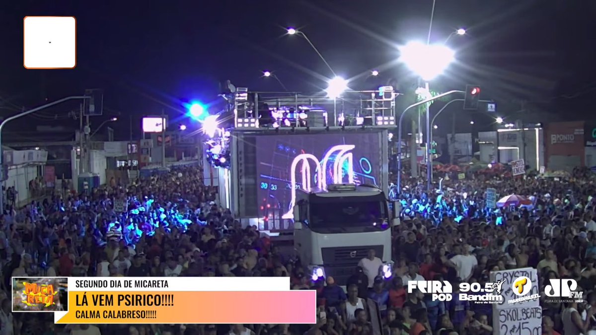 FeiraPod's tweet photo. Psirico colocou a multidão para dançar nesta noite de sexta-feira, no segundo dia de Micareta.
#MicaretadeFeira https://t.co/cEUca2MLvZ