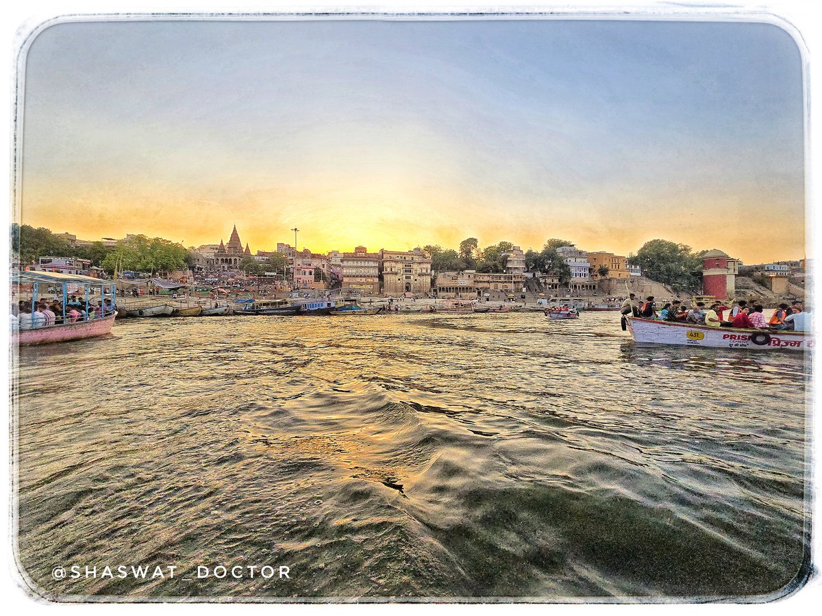 #varanasi #varanasi_ghat #benaras #banaras #uttarpradesh #holy #india #indiapictures #indiaclicks #indiatravelgram #indiatravel #incredibleindia #india_clicks #travel #travelphotography #spiritualjourney #spiritual #travelgram #mythology #divine #divinity #beauty #perspective