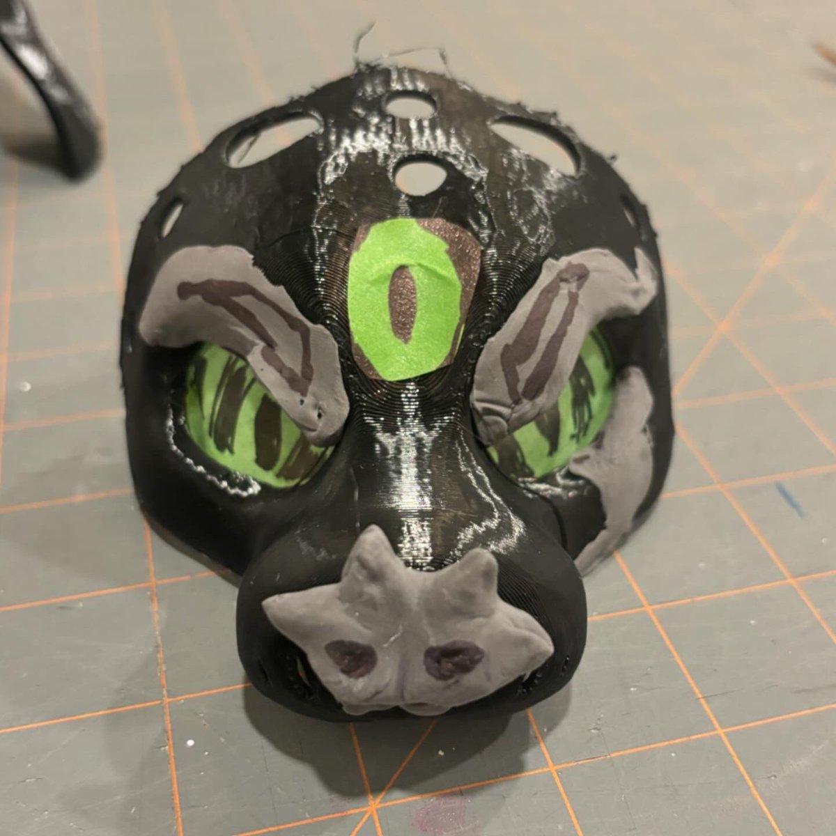 BitingBatStudio's tweet image. Starting a new project! This will be my own character, Battery the bat… thing. 🦇

I’m going to build on a 3d printed zabacostumes base and I’ll try to post updates as I go!! :)

#batfursuit #fursuitmaker #fursuithead #3dprint
