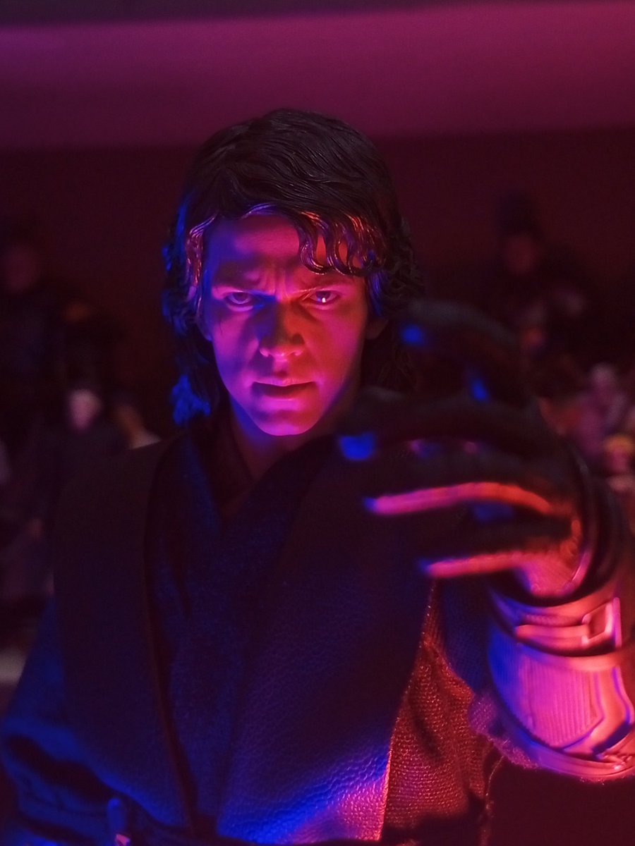 tiodanu's tweet photo. Happy Birthday diriku di alternate universe #HaydenChristensen 🥲🤣

@SiPalingStrWars #sipalingstarwars https://t.co/kMj9d2RBo6