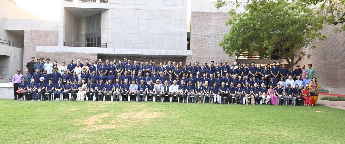 IIMAhmedabad's tweet photo. In 1971, IIMA became the first IIM to start a #DoctoralProgramme known as the Fellow Programme in Management (FPM) and is now called the Doctoral Programme in Management.
As we mark the completion of 50 years since our first FPM graduate, IIMA hosted a Golden Jubilee Celebration. https://t.co/5GiUe0jVju