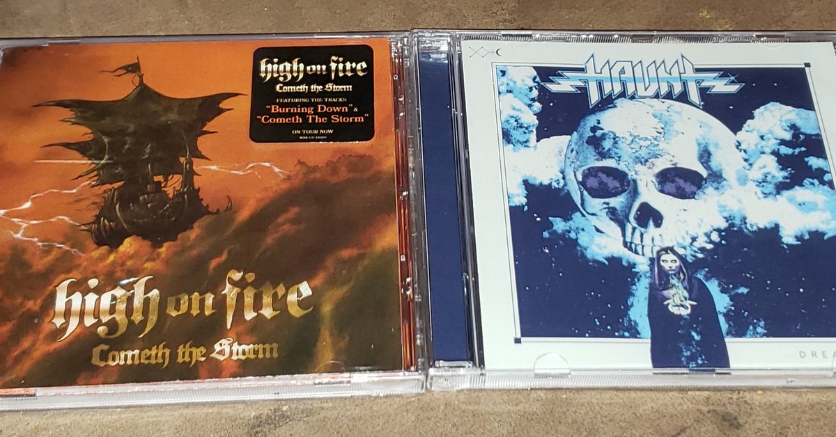 New arrivals today!! New albums from High On Fire and finally got around to getting a copy of the latest Haunt album!! 🤘🔥🤘🔥 #highonfireband #hauntband #heavymetal #doommetal #cdcollection #cdcollector