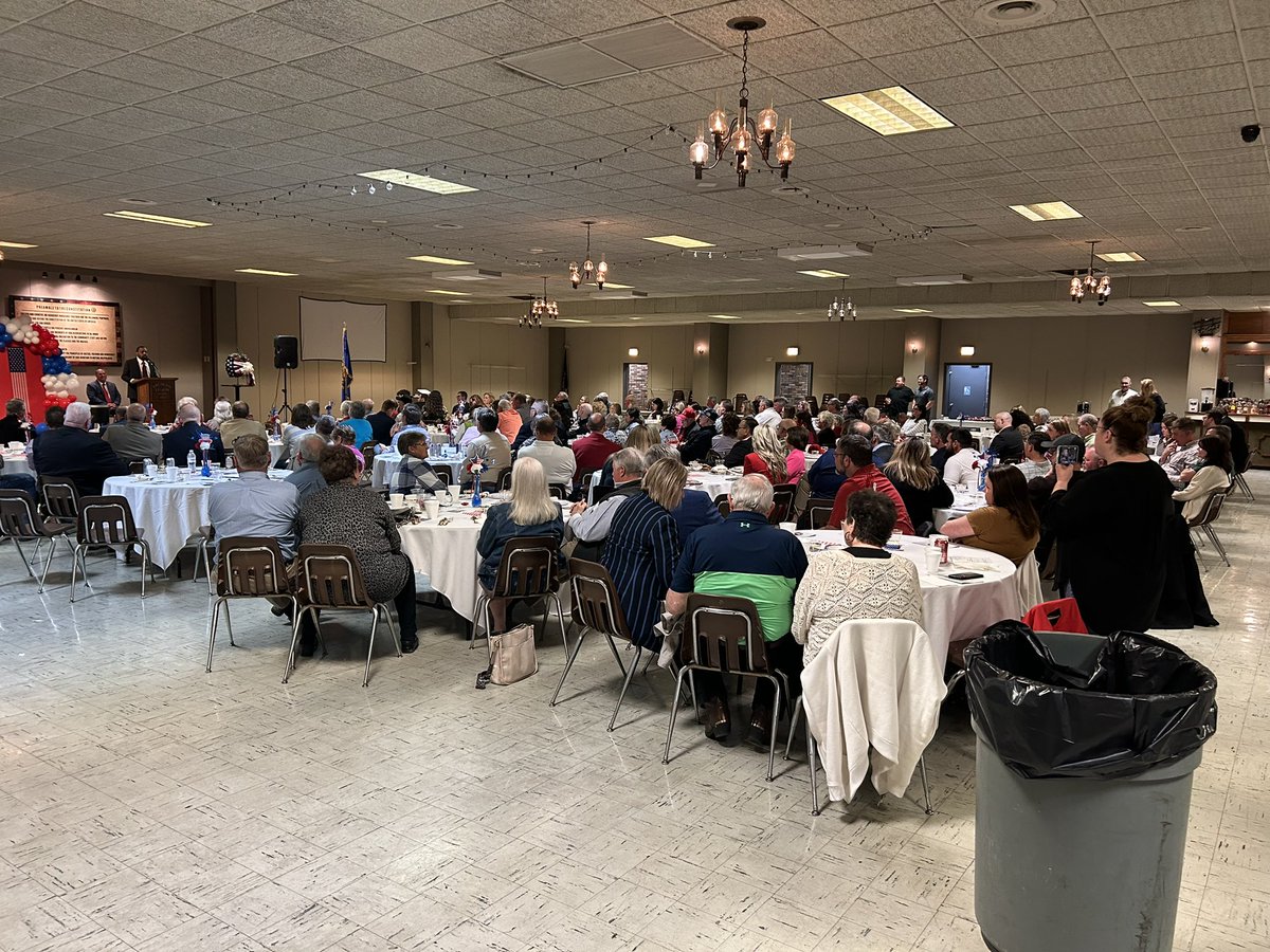 Excited to join a full house in Perry county this evening! They are fired up and are #AllDayEveryDay people. 197 miles on this trip.

#MoSos