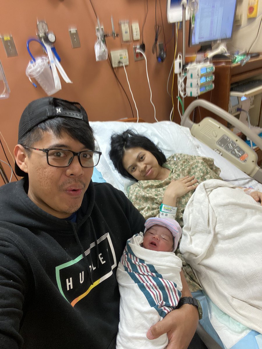 brumphy's tweet photo. idup isinya Haha hihi haha hihi tau2 punya anak! Puji Tuhan Ajggblkbgt.. 😐 🤗 
Isaac Benaia Naradipta Mahendra 👶🏻
🇺🇸 4/19/2024 8.37pm ETA
2,8kg / 6,3lbs https://t.co/QbM17nvOJk