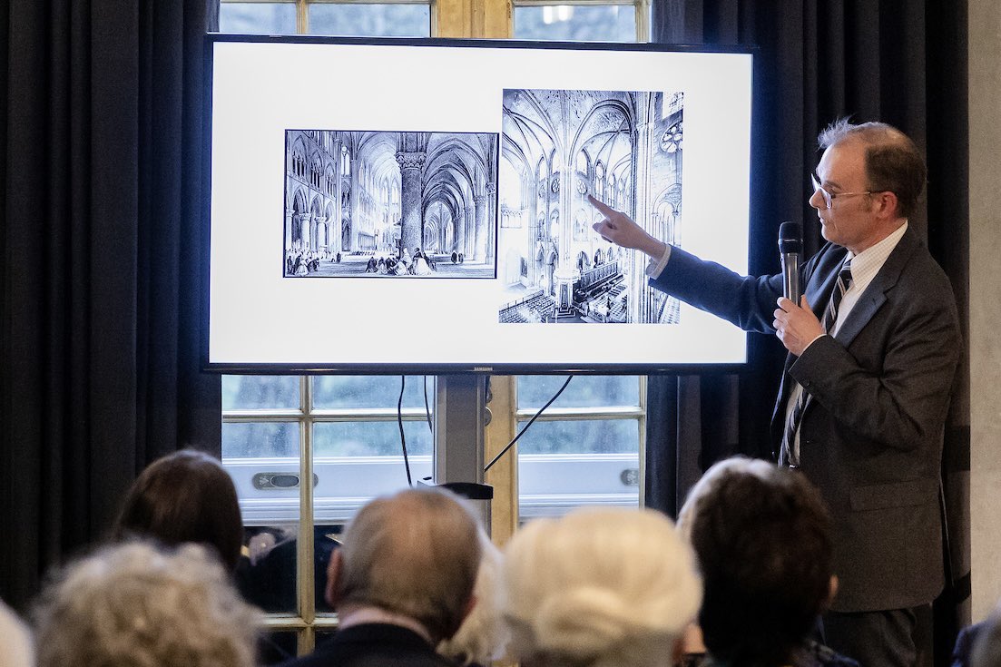 Le chantier du siècle ! Grande émotion d’évoquer la restauration de Notre-Dame à New York à l’invitation du @WorldMonuments Fund et de @villa_albertine aux côtés d’@EPhilippe_LH , du charpentier Matteo Pellegrino, de la directrice du @museecluny et d’éminents experts américains.