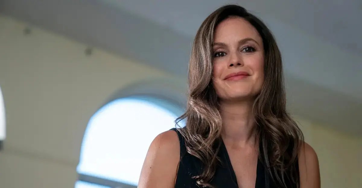 theCinemaholic's tweet photo. The second season of FOX's crime drama series 'Accused' will begin filming in Toronto, Ontario. Howard Gordon has developed the show based on BBC's 2010 anthology series of the same name, created by Jimmy McGovern.
Read More: https://t.co/uGtzI9AFB1
#HowardGordon #Accused https://t.co/oavWvsRfM8