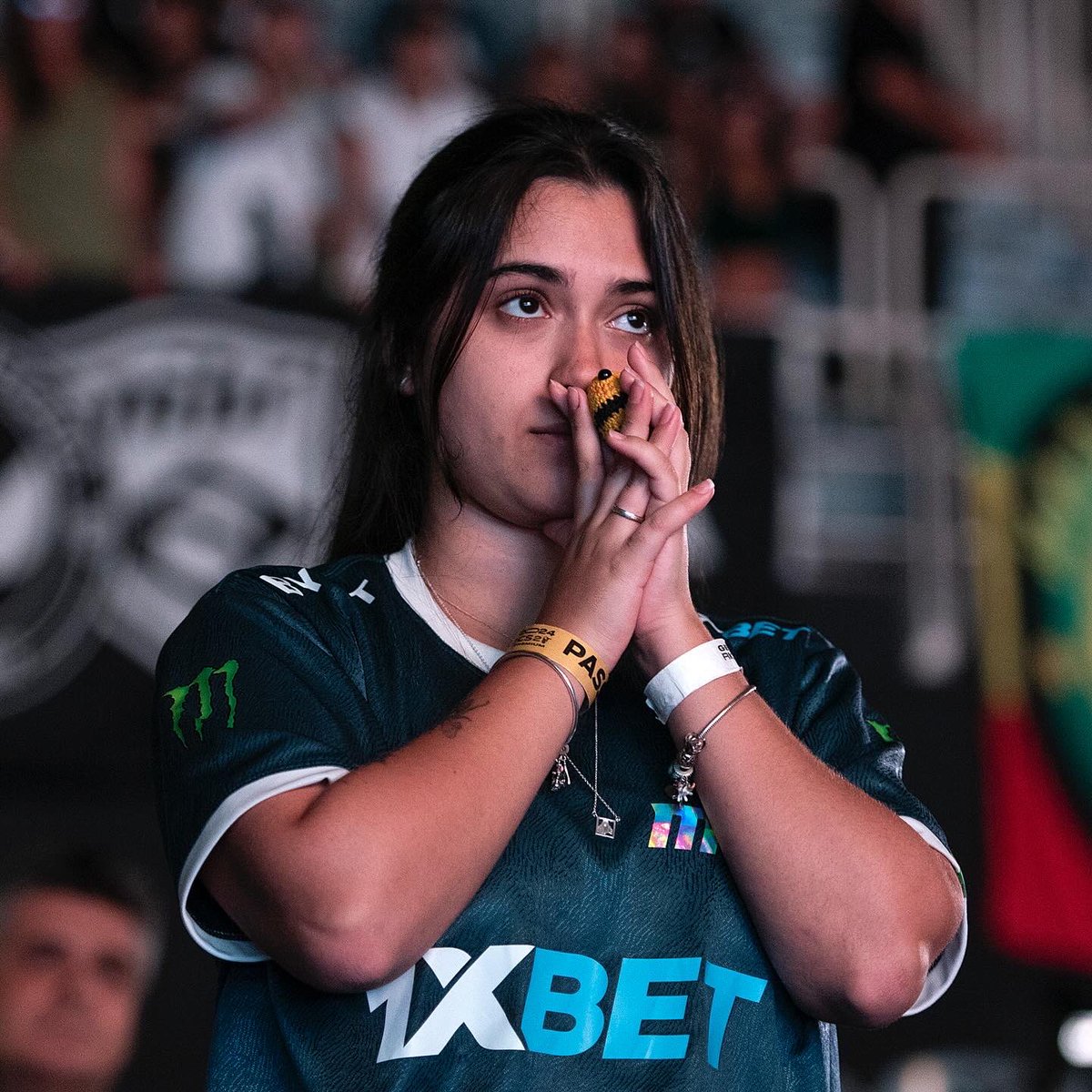 delmirojunior's tweet photo. Global Esports Tour Rio 2024! #GETRIO
@esportsgetrio no Maracanãzinho com @FURIA e @MIBR
📷 @delmirojunior
#cs #photopremium #imprensa #press #photo #maracanãzinho #mibr #furiagg #torcida #counterstrike #getrio2024 #worldconnected #globalesportstour2024 https://t.co/bmgVLPaEx0
