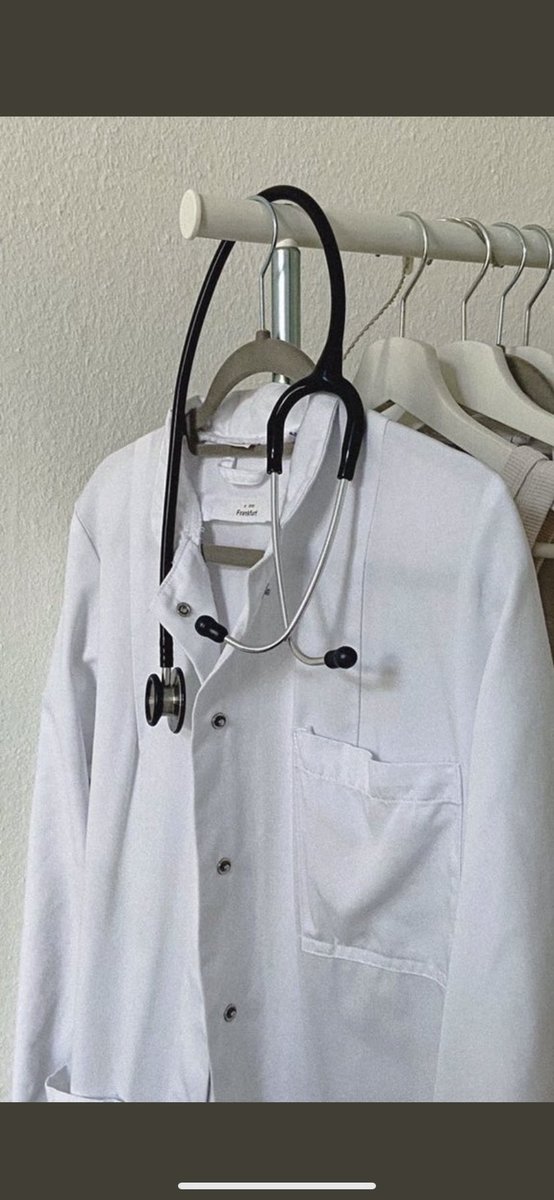 gap year | mona 🧚🏻‍♀️ tweet media