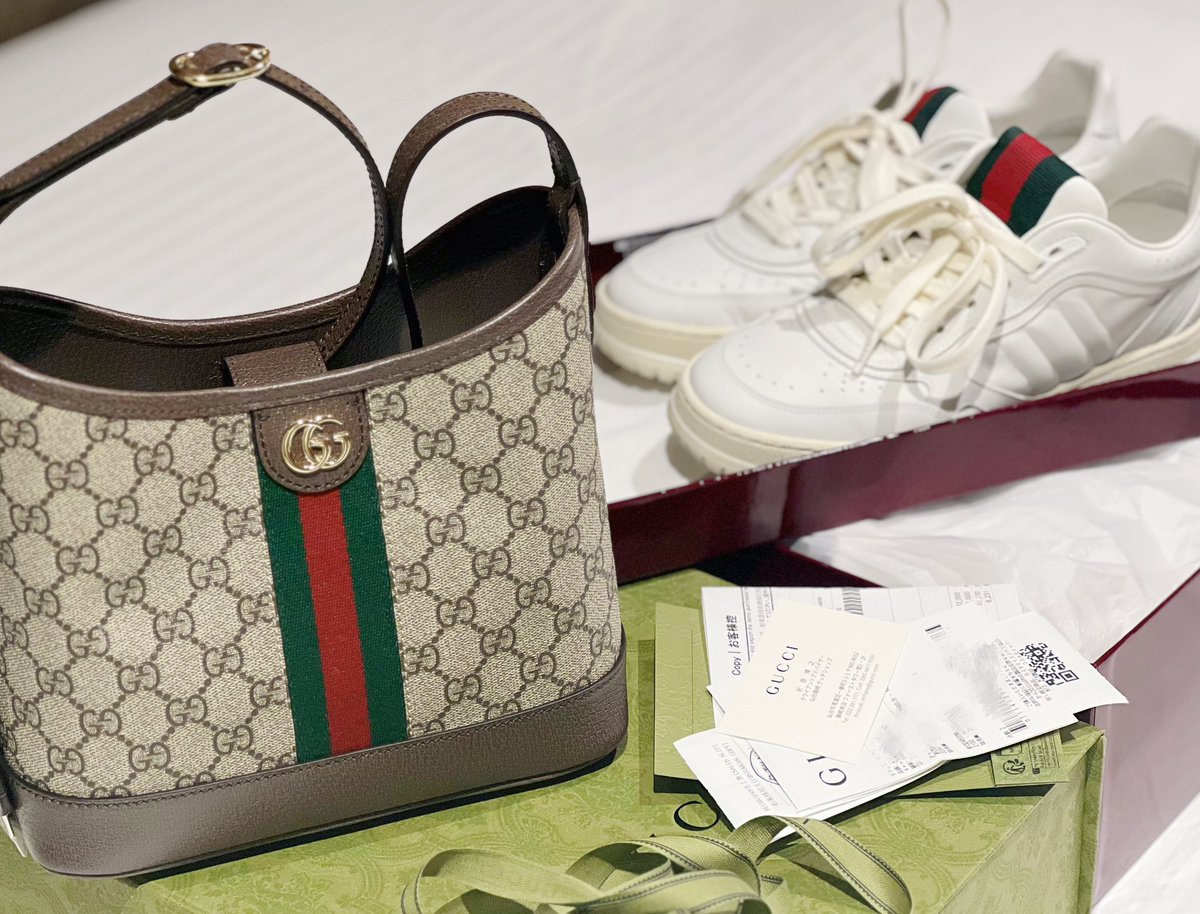 SnowK65716491's tweet photo. I went to Gucci shop in FUJISAKI Sendai and bought bag and sneakers. I told my sales that I’m Hanyu’s fan and I bought these just want to show my support for Yuzu. 
Now I have same sneakers with new ambassador Yuzu, so nice!

#羽生結弦GUCCIアンバサダー就任 
#羽生結弦 https://t.co/UfjtdJHhIs