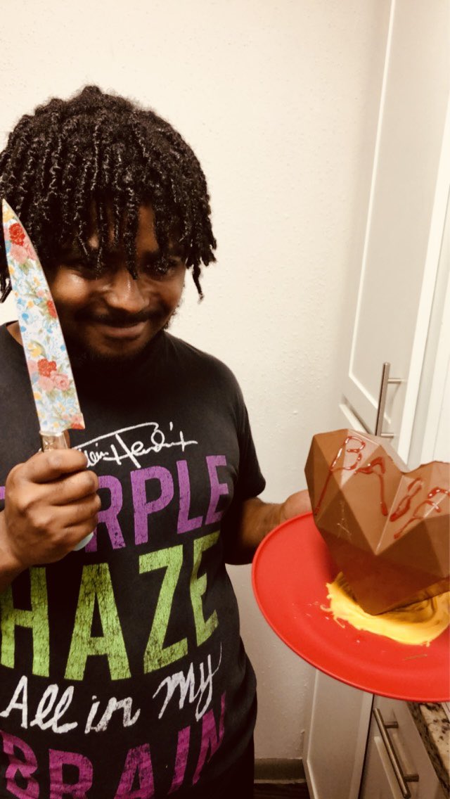 MrFreakShow504's tweet photo. Let Me Eat Your Heart Out Babe👅💦😏🥵👅💦 #SoulSnatcher #EatEmUp #HeartbreakKidd #LavishShotsProductions #FreakShow https://t.co/qgn3SzDxVm