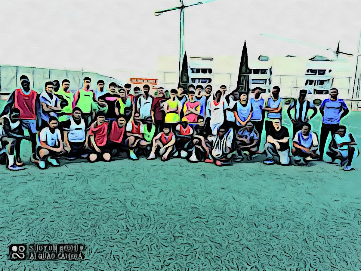 Anoche una nueva sesión deportiva del "Por fin viernes": 52 participantes y 5 voluntarios