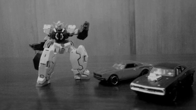 SOVEREllGN's tweet photo. @TamagoPost ️
Herjuno, 1995.
Seorang kolektor Hot Wheels dan juga Gundam. Apa kamu juga memiliki koleksi?
 ️ https://t.co/jofvpvO0yj