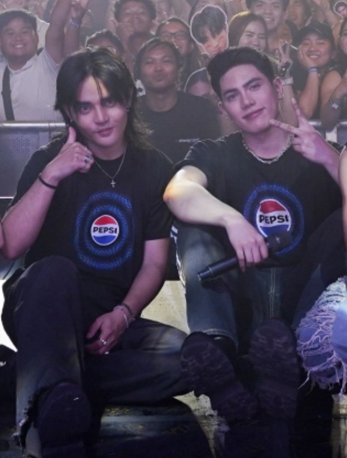 May something talaga sa Pepsi event kahapon talagang di sila mapag hiwalay!!😭💛💜

@SB19Official  #SB19
#SB19_STELL #SB19_PABLO #STELLJUN 
#PepsiPulse2024 #PepsiCap2GCashPromo