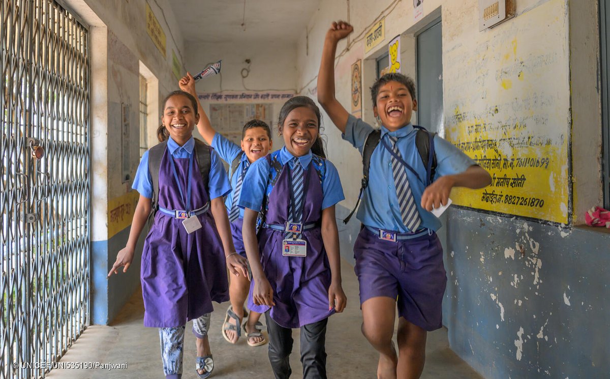 Quand les enfants sont à l’ecole, ils sont heureux, protégés et développent leur plein potentiel. 🎒 #PourChaqueEnfant, une éducation.