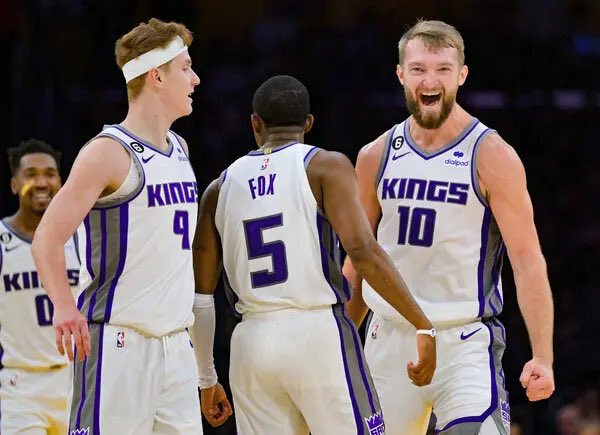 Random Hoops tweet media